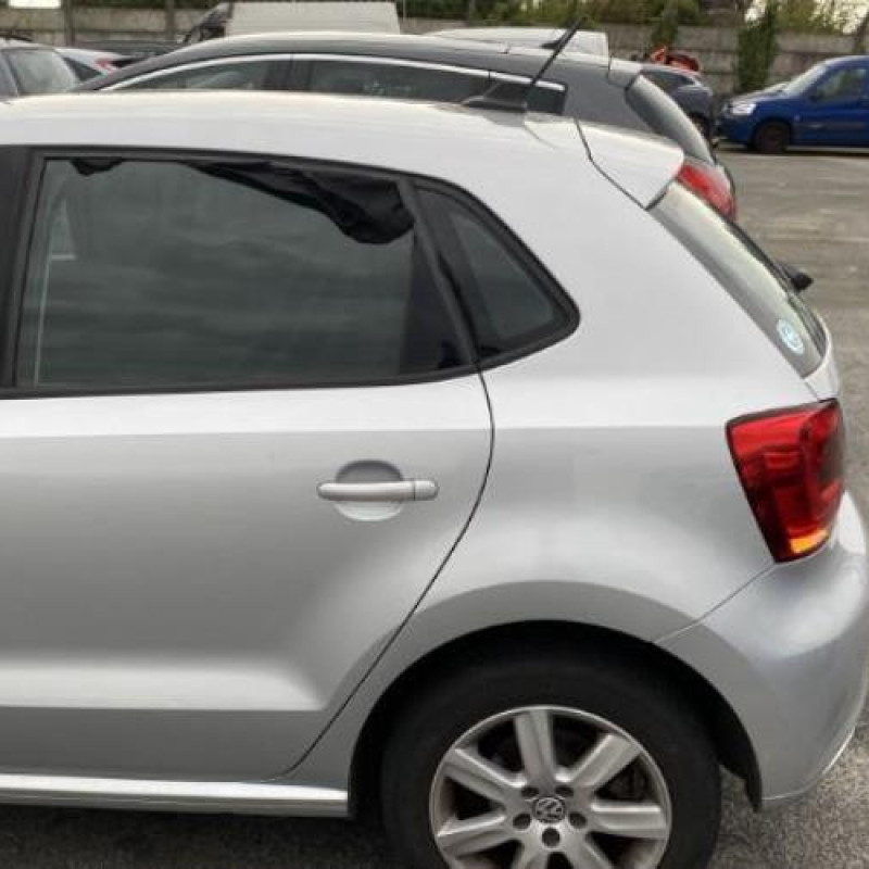Air bag conducteur VOLKSWAGEN POLO 5 Photo n°12