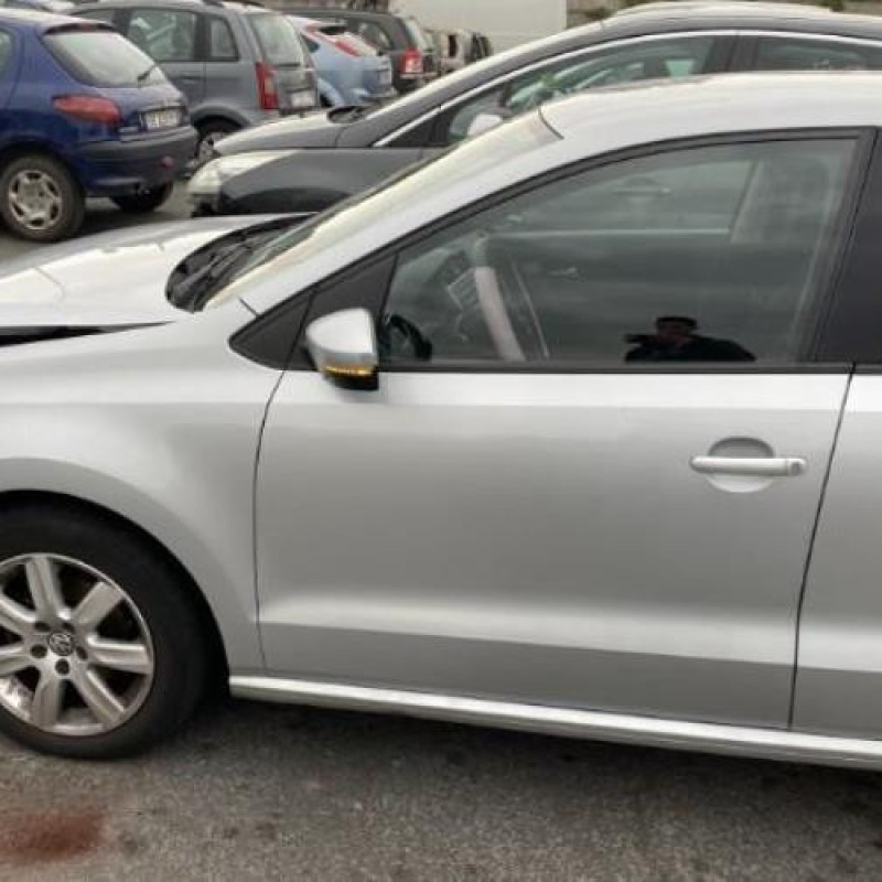 Air bag conducteur VOLKSWAGEN POLO 5 Photo n°13