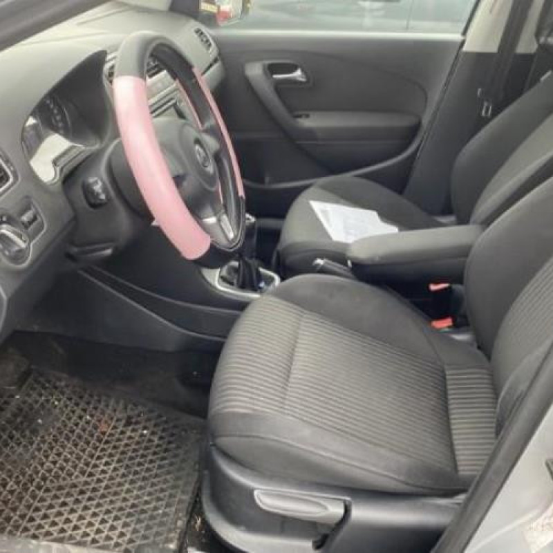 Air bag conducteur VOLKSWAGEN POLO 5 Photo n°15