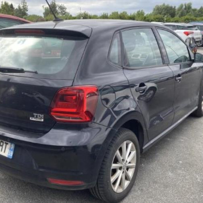 Air bag conducteur VOLKSWAGEN POLO 5 Photo n°6