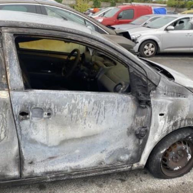 Boitier air bag PEUGEOT 108 Photo n°11