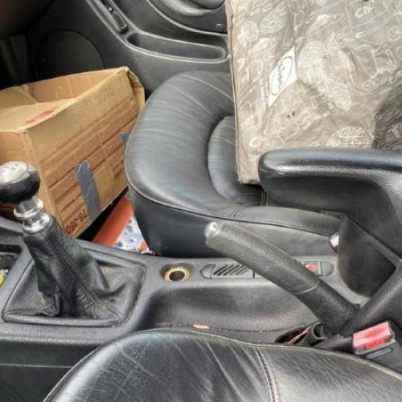 Air bag conducteur PEUGEOT 406 Photo n°19