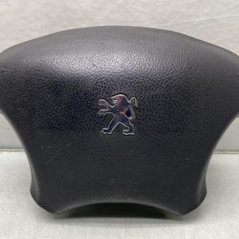 Air bag conducteur PEUGEOT 607 Photo n°1