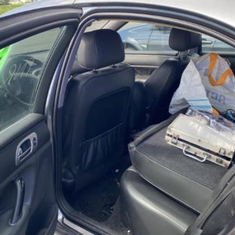 Air bag conducteur PEUGEOT 607 Photo n°15