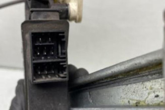 Leve vitre electrique avant droit SKODA FABIA 1