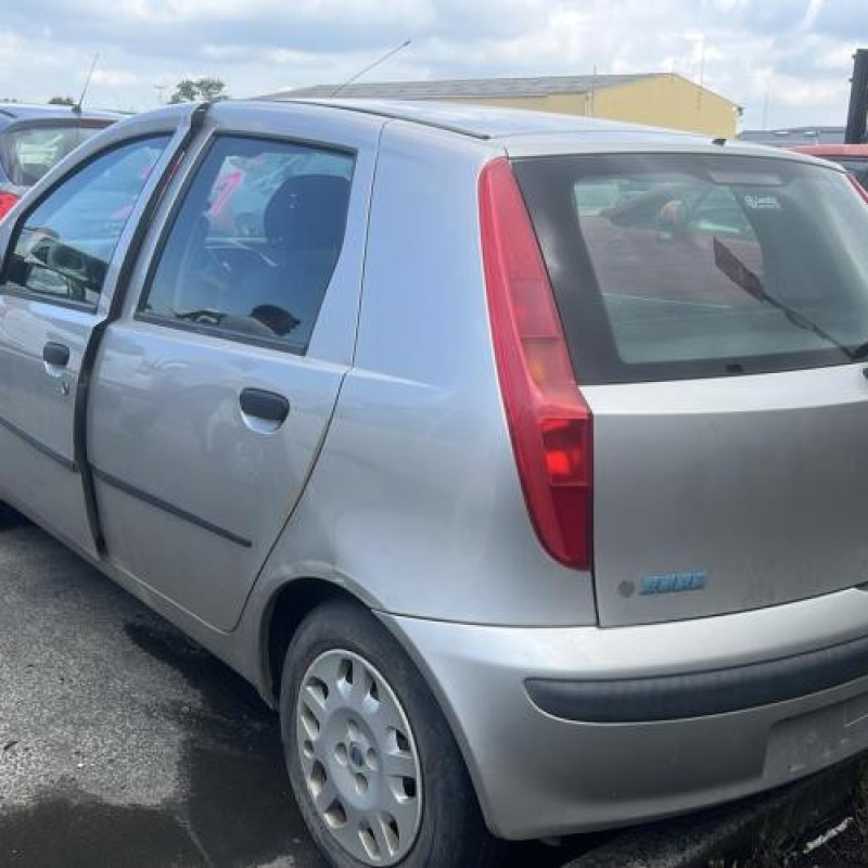 Leve vitre electrique avant droit FIAT PUNTO 2 Photo n°8