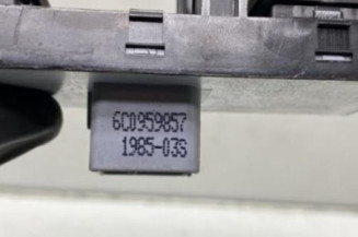Interrupteur de leve vitre avant gauche VOLKSWAGEN POLO 5
