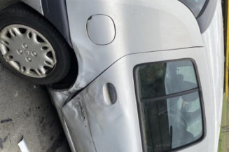 Calandre RENAULT CLIO 2