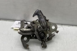 Fermeture de capot PEUGEOT 108