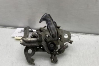 Fermeture de capot PEUGEOT 108