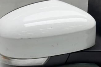 Retroviseur droit FORD FOCUS 3