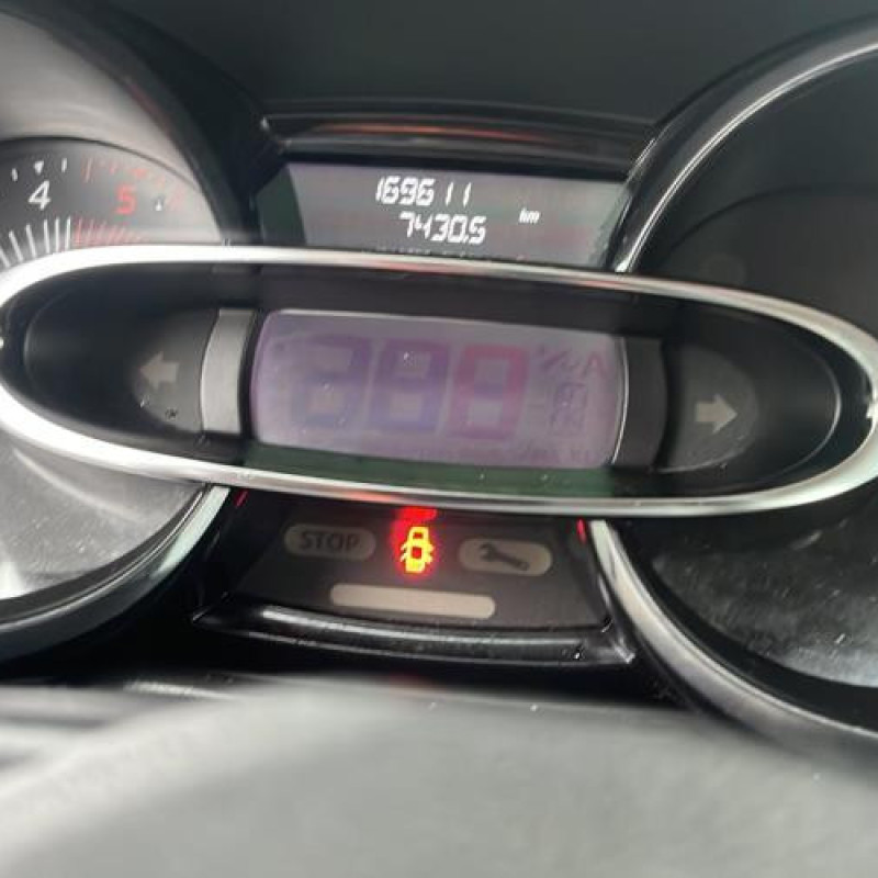 Compresseur clim RENAULT CLIO 4 Photo n°12