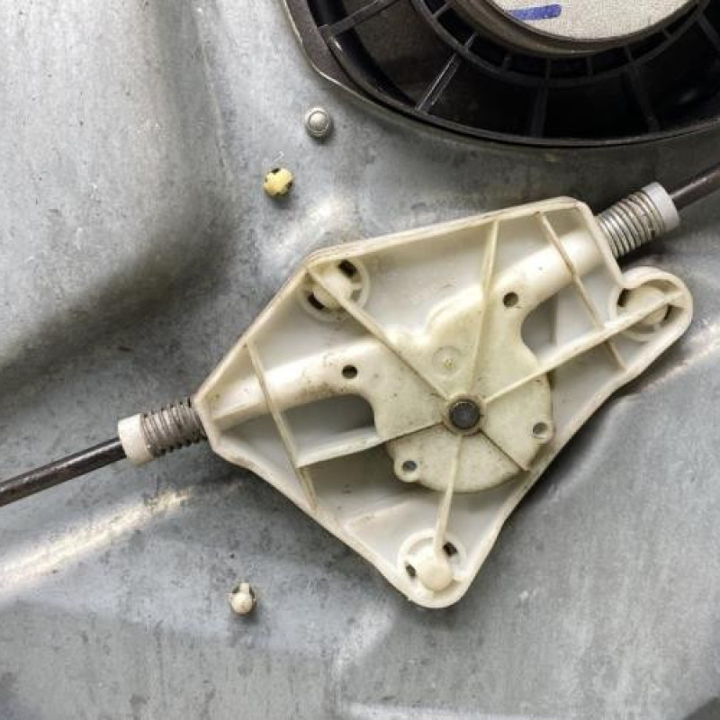 Leve vitre electrique avant gauche SEAT IBIZA 3 Photo n°5
