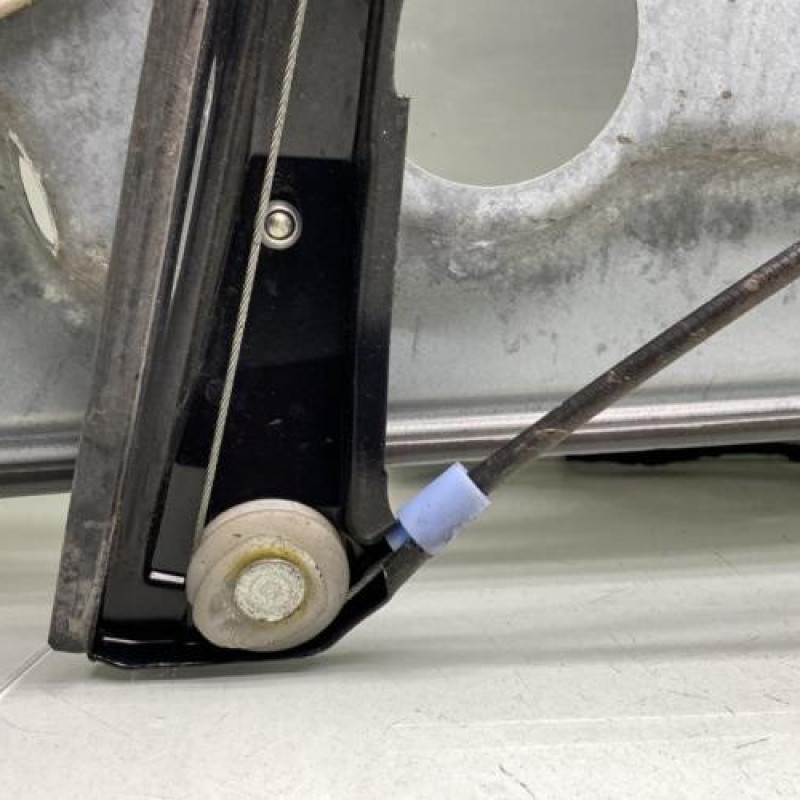 Leve vitre electrique avant gauche SEAT IBIZA 3 Photo n°8