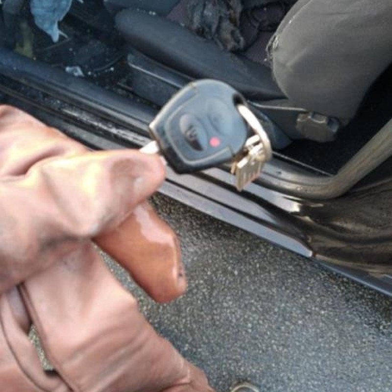 Leve vitre electrique avant gauche SEAT IBIZA 3 Photo n°17