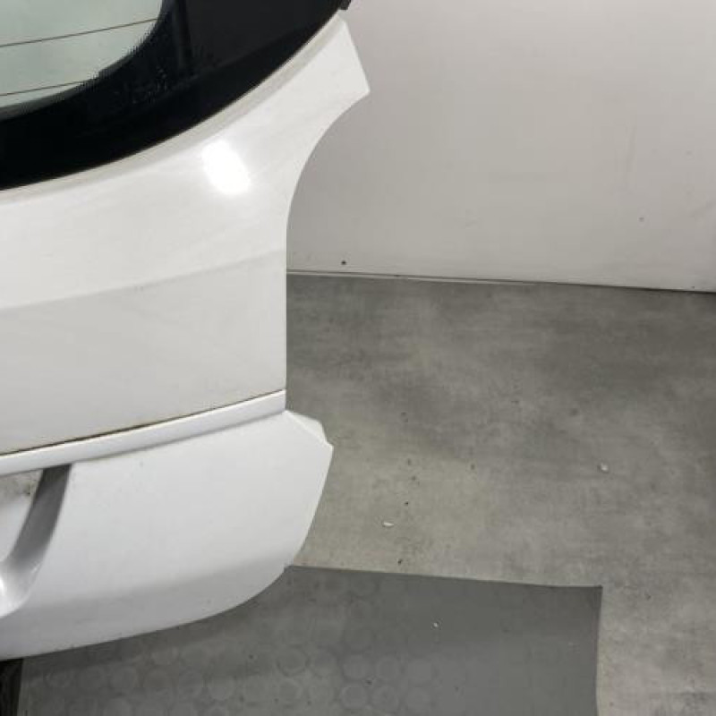Malle/Hayon arriere RENAULT GRAND MODUS Photo n°6