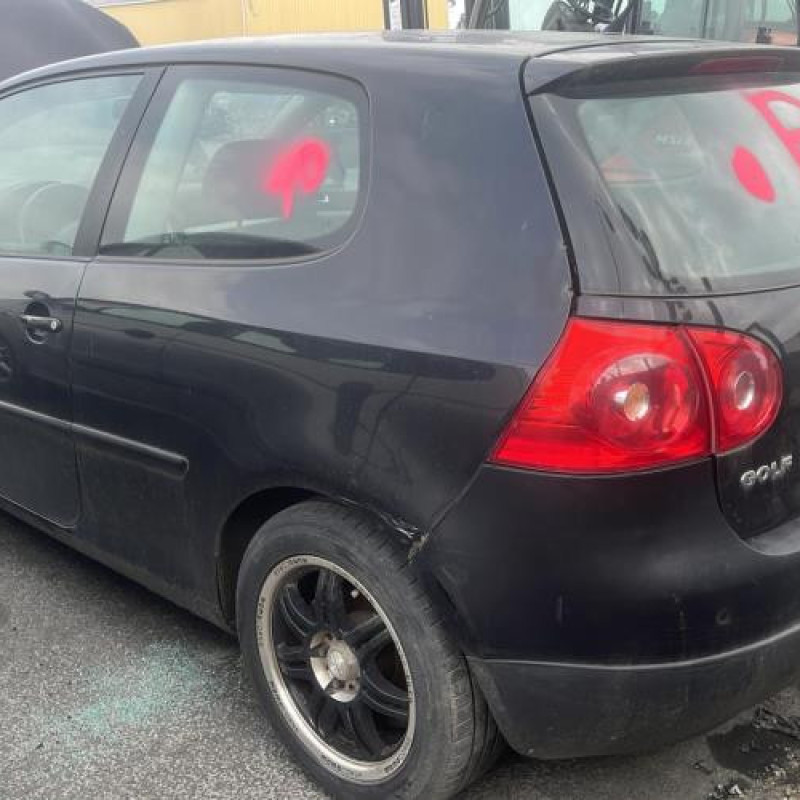 Feu arriere principal droit (feux) VOLKSWAGEN GOLF 5 Photo n°19