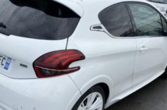 Air bag conducteur PEUGEOT 208 1