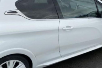 Air bag conducteur PEUGEOT 208 1