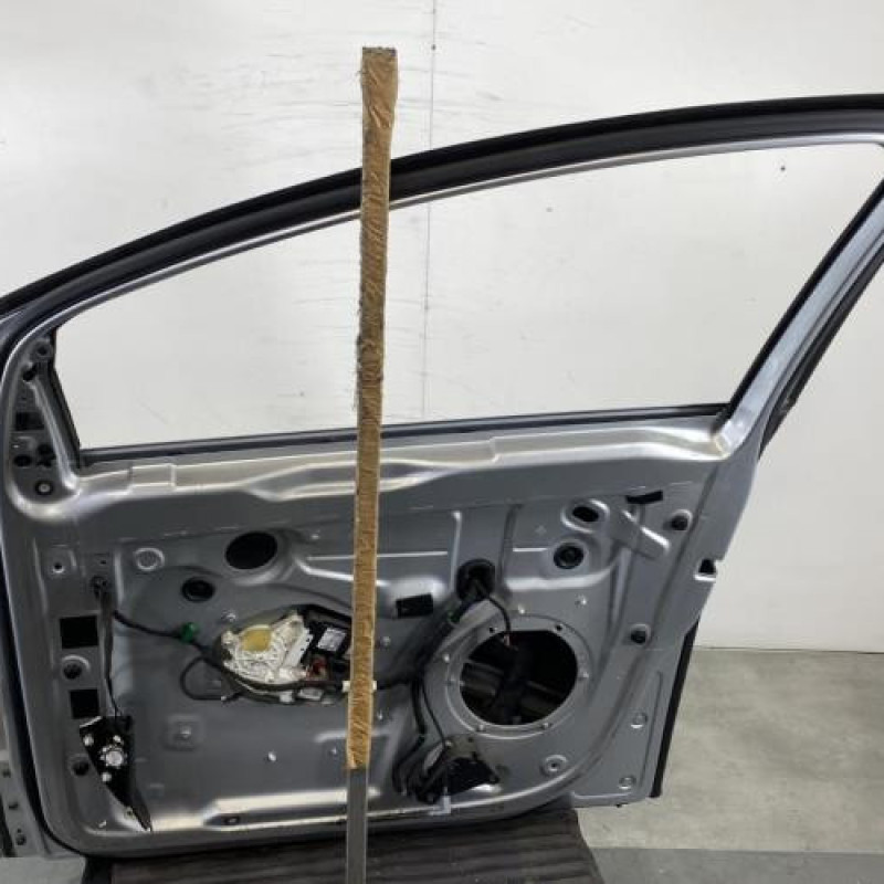 Porte avant droit VOLKSWAGEN GOLF PLUS Photo n°6