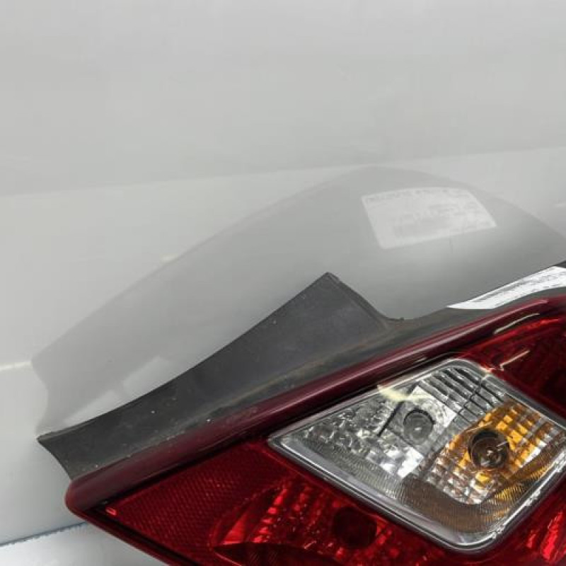 Feu arriere principal droit (feux) OPEL CORSA D Photo n°2