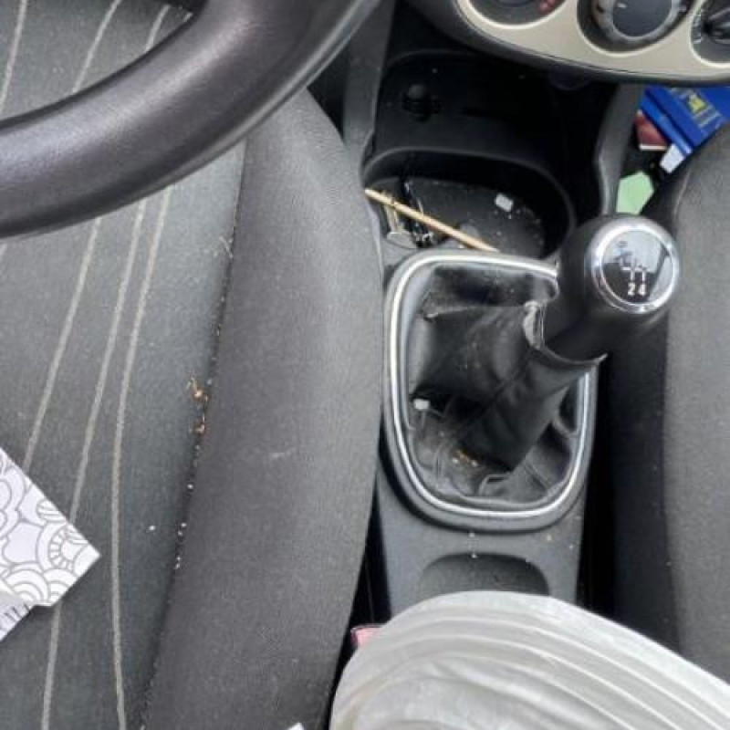Feu arriere principal droit (feux) OPEL CORSA D Photo n°19