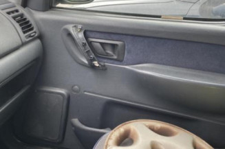 Interrupteur de leve vitre avant droit CITROEN BERLINGO 1