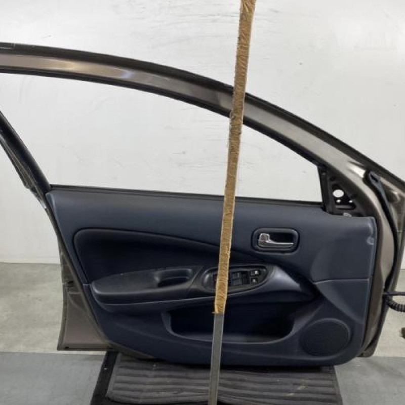 Porte avant gauche NISSAN ALMERA 2 Photo n°7