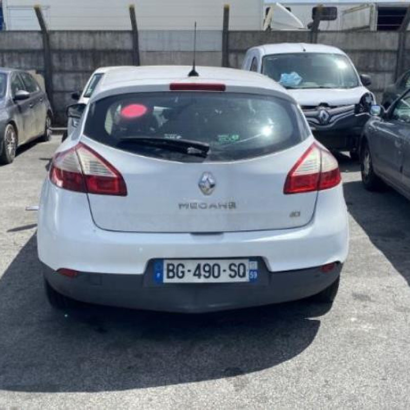 Capot RENAULT MEGANE 3 Photo n°17