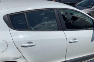 Capot RENAULT MEGANE 3