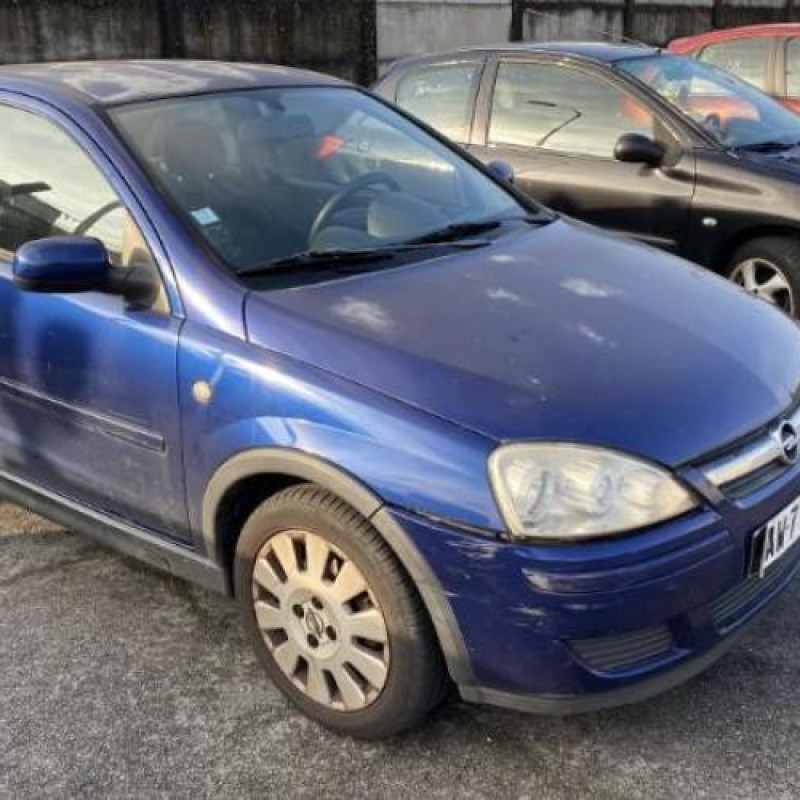 Capot OPEL CORSA C Photo n°11