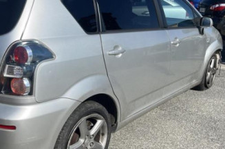 Feu arriere principal droit (feux) TOYOTA COROLLA VERSO 2