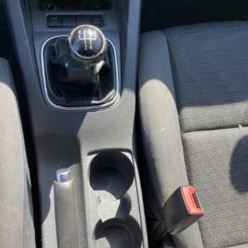Feu arriere secondaire droit (feux) VOLKSWAGEN GOLF 5 Photo n°19