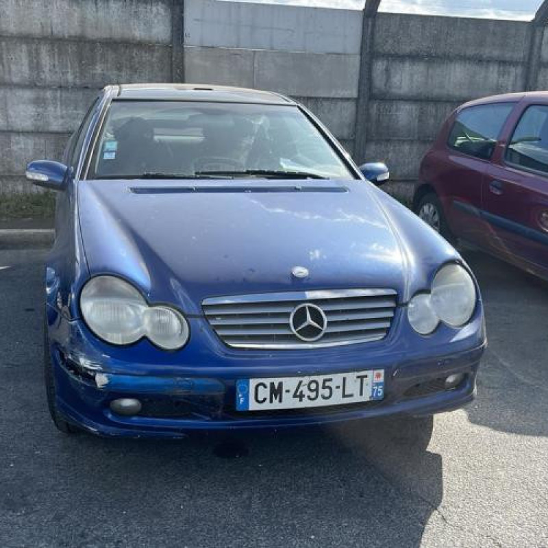 Feu arriere principal droit (feux) MERCEDES CLASSE C 203 COUPE SPORT Photo n°4