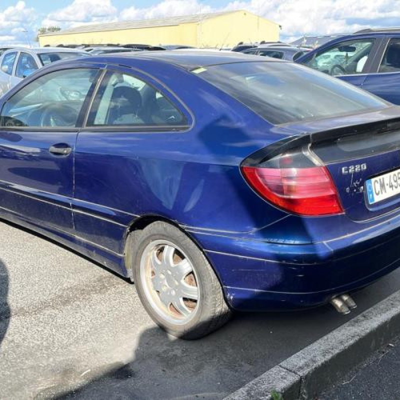 Feu arriere principal droit (feux) MERCEDES CLASSE C 203 COUPE SPORT Photo n°7