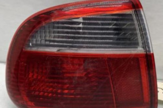 Feu arriere principal gauche (feux) SEAT TOLEDO 2 Photo n°1