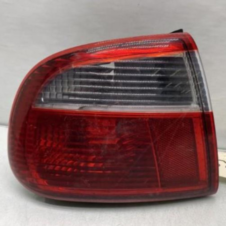 Feu arriere principal gauche (feux) SEAT TOLEDO 2 Photo n°1