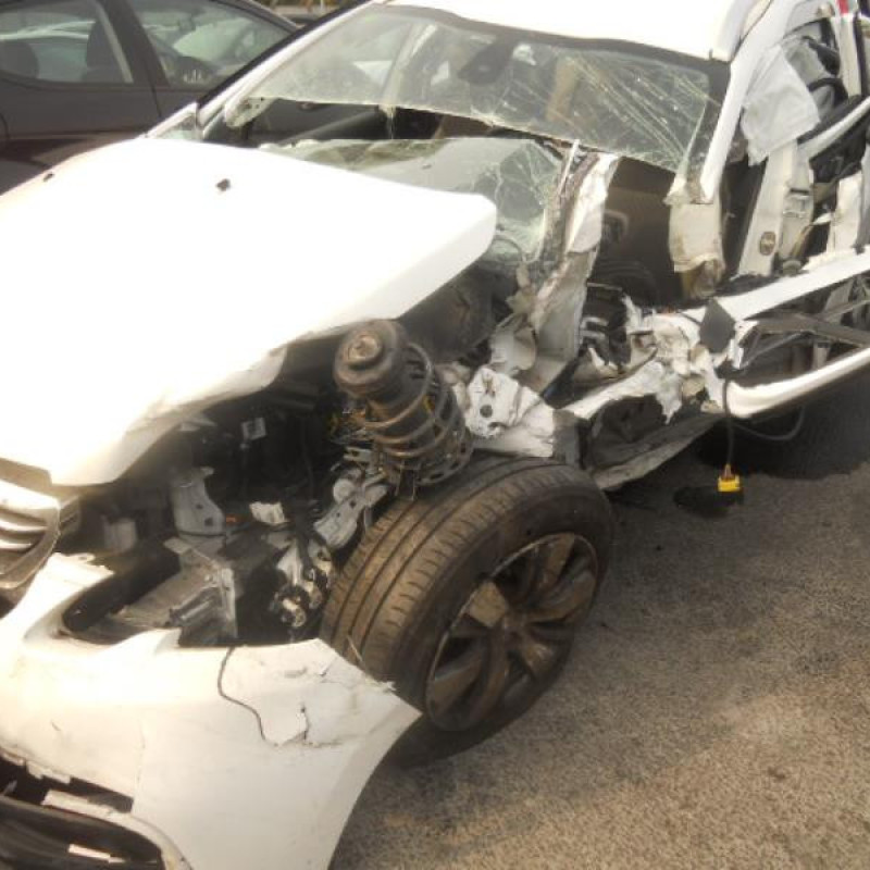 Feu arriere secondaire droit (feux) PEUGEOT 2008 1 Photo n°4