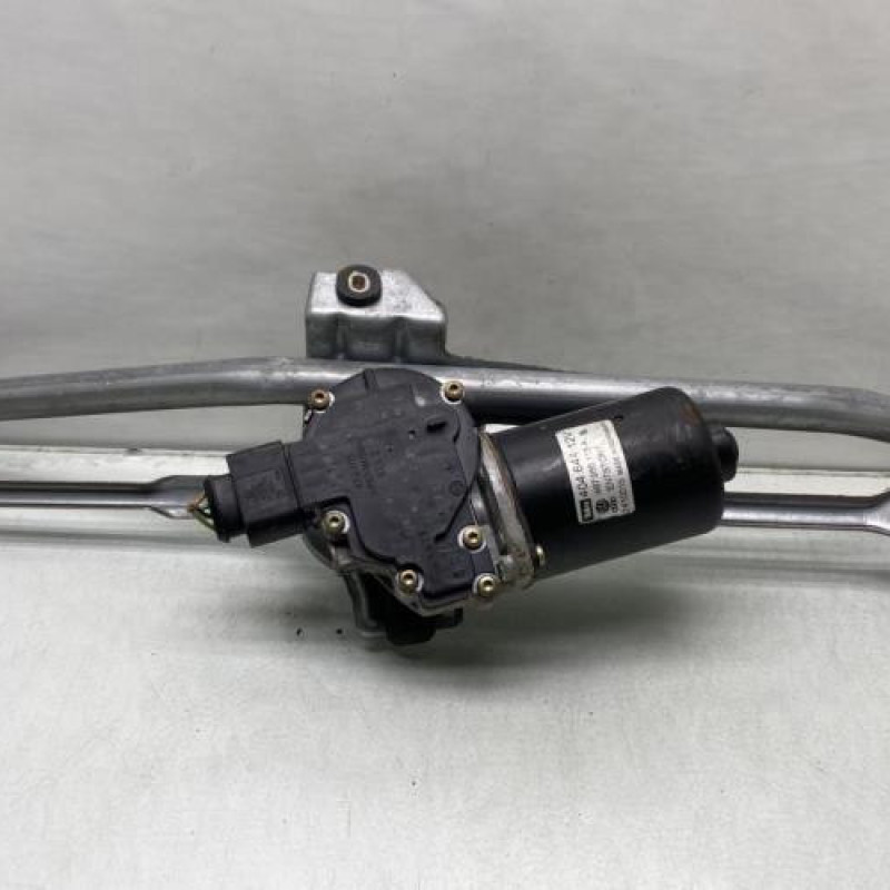 Moteur essuie glace avant AUDI A6 2 Photo n°4