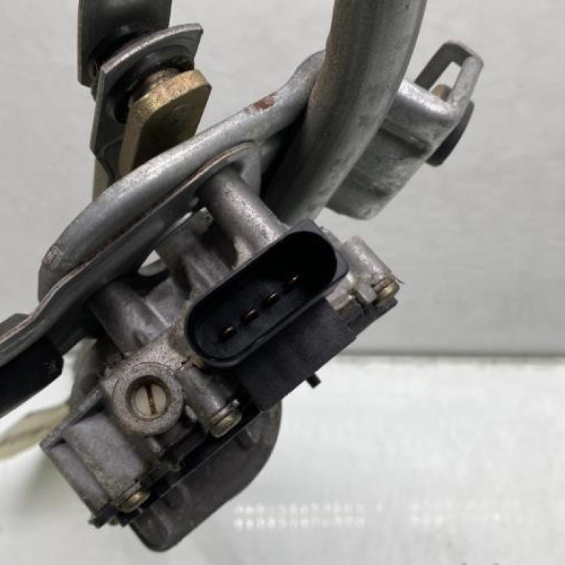 Moteur essuie glace avant AUDI A6 2 Photo n°7