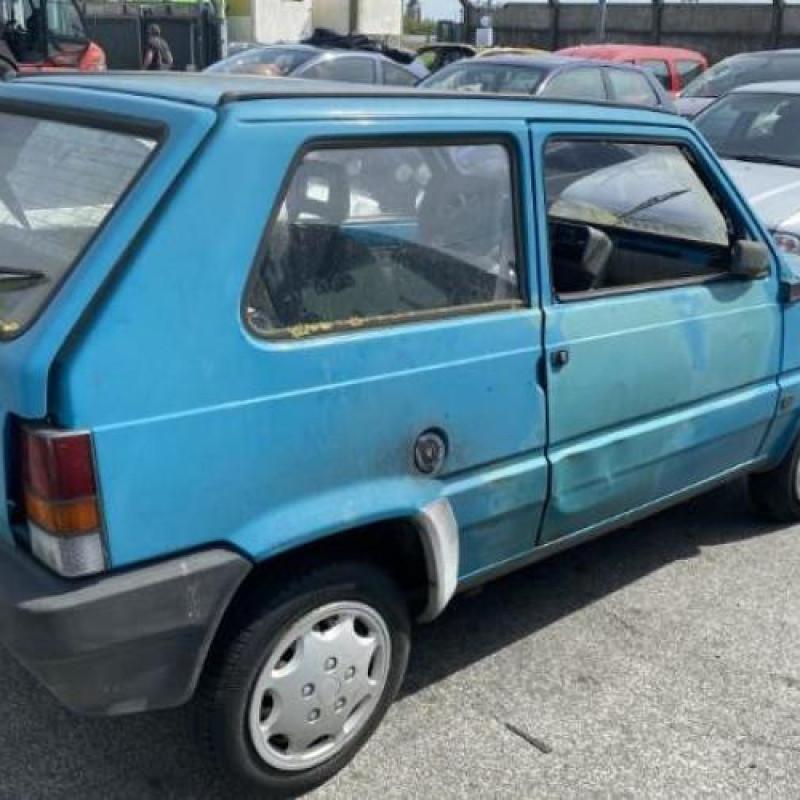 Vitre avant gauche FIAT PANDA 1 Photo n°10