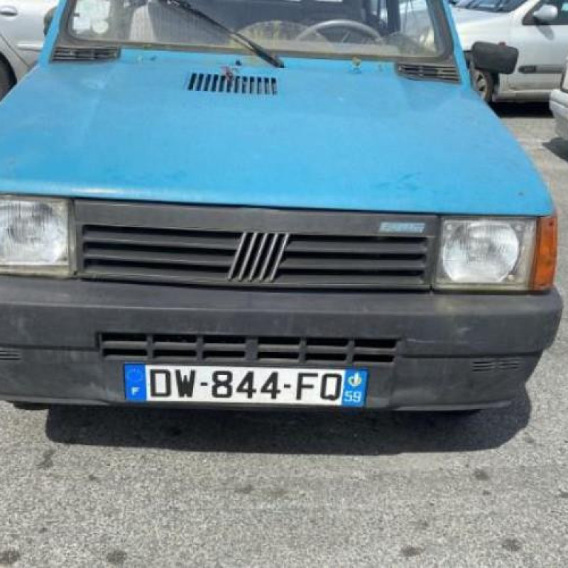 Vitre avant gauche FIAT PANDA 1 Photo n°12