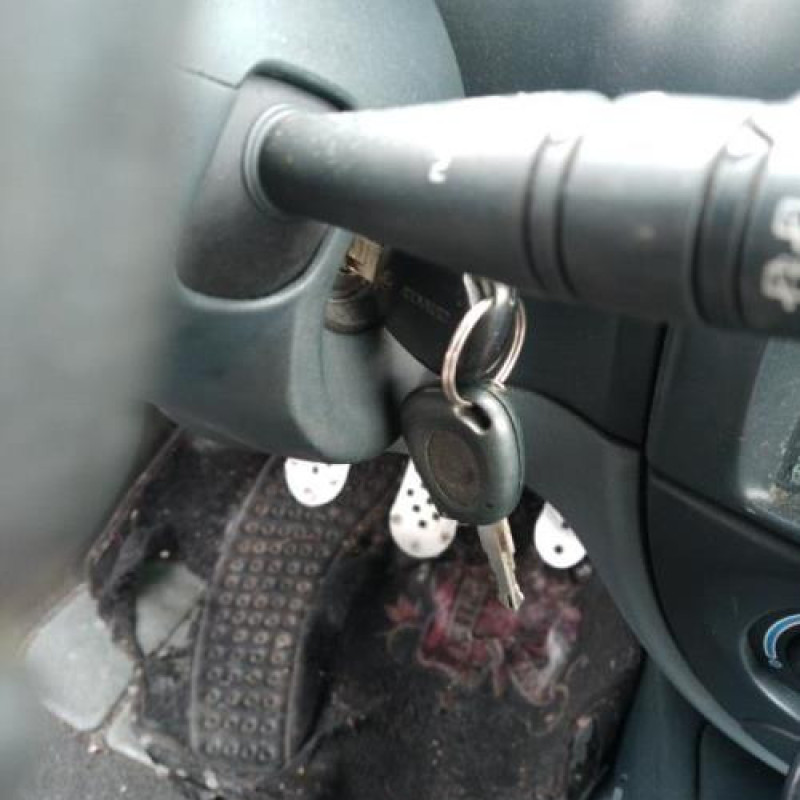 Vitre avant droit RENAULT MEGANE 1 Photo n°16