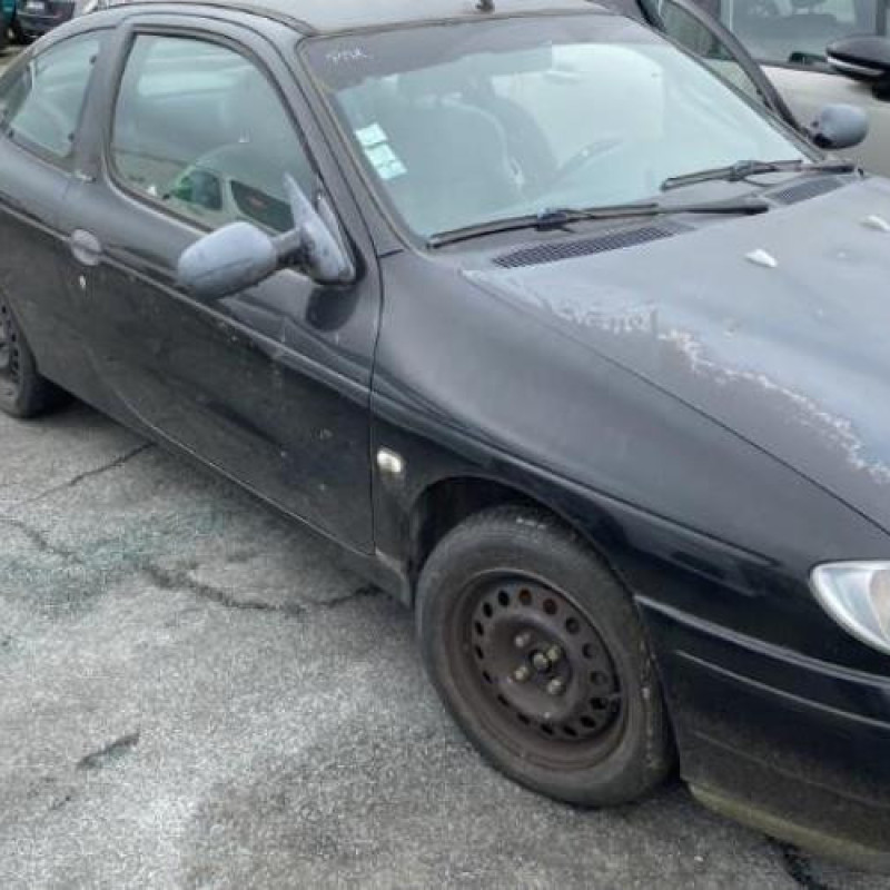Vitre avant droit RENAULT MEGANE 1 Photo n°18