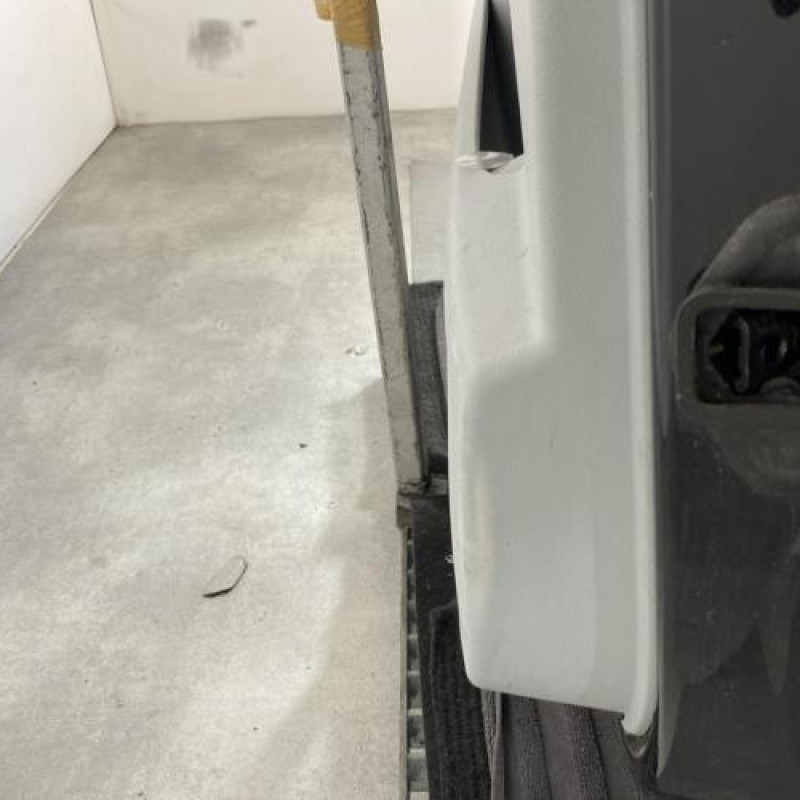 Porte arriere gauche PEUGEOT 5008 1 Photo n°5