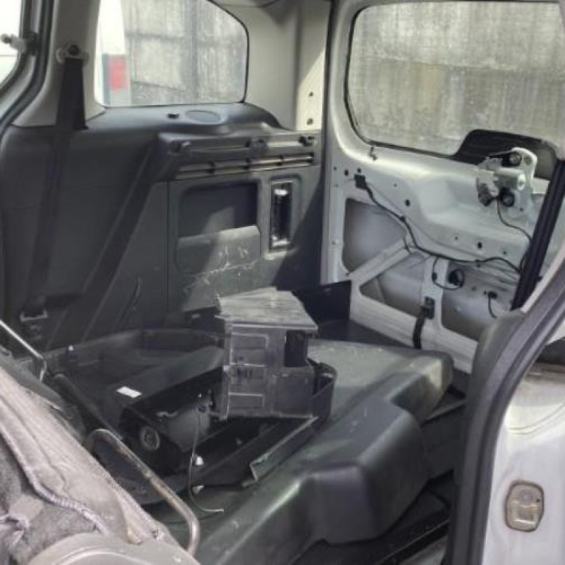Pretensionneur de ceinture avant droit CITROEN BERLINGO 2 Photo n°14