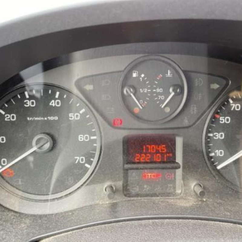 Pretensionneur de ceinture avant droit CITROEN BERLINGO 2 Photo n°19