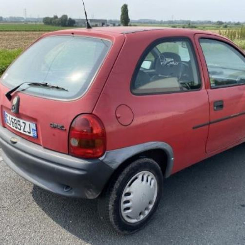 Pretensionneur de ceinture avant gauche OPEL CORSA B Photo n°6