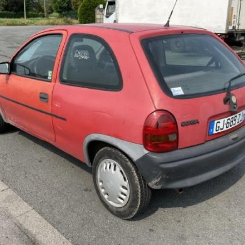 Pretensionneur de ceinture avant gauche OPEL CORSA B Photo n°7