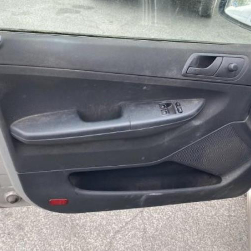 Serrure avant droit SKODA FABIA 1 Photo n°15